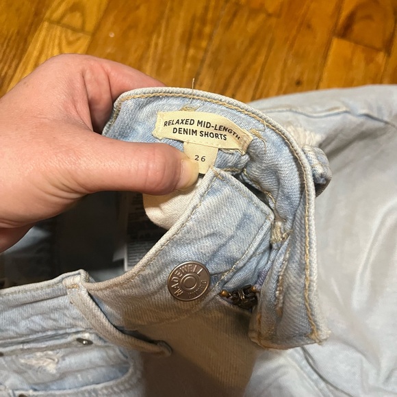 Madewell Relaxed Mid-Length Shorts - Picture 4 of 4